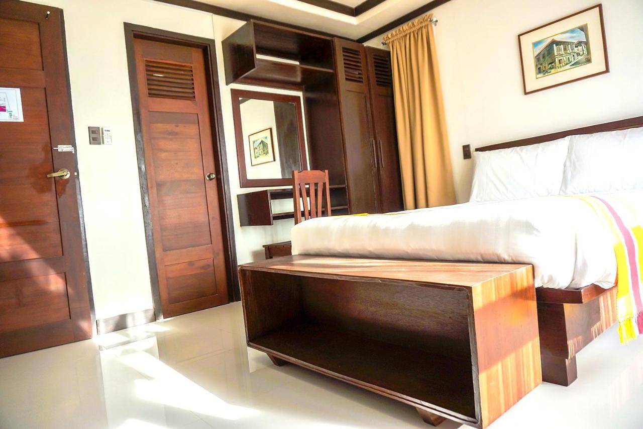 Veranda Hotel Paoay Екстер'єр фото