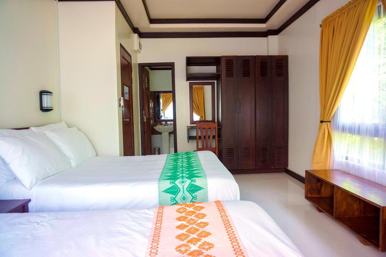 Veranda Hotel Paoay Екстер'єр фото