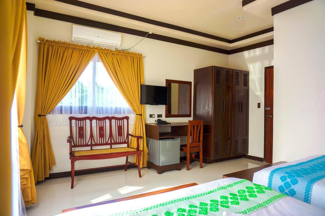 Veranda Hotel Paoay Екстер'єр фото